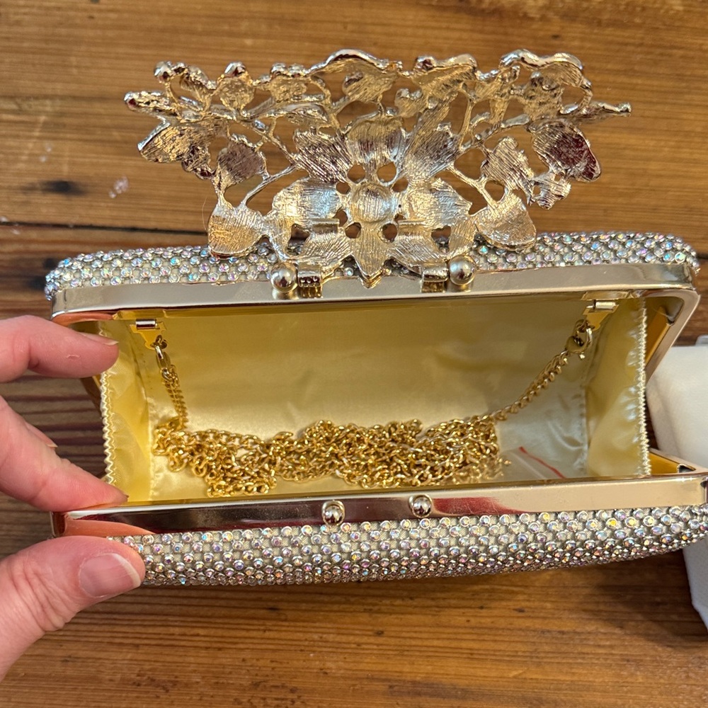 Gold Crystal Clutch - Picture 3 of 3